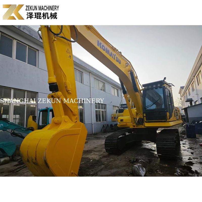 Korte werktijden 2001-4000 Komatsu PC200-8 Gebruikte graafmachine in goede staat