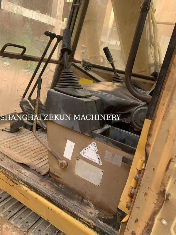 Gebruikte CAT E70B graafmachine in Japan met mini-graafmachine en originele Japanse motor