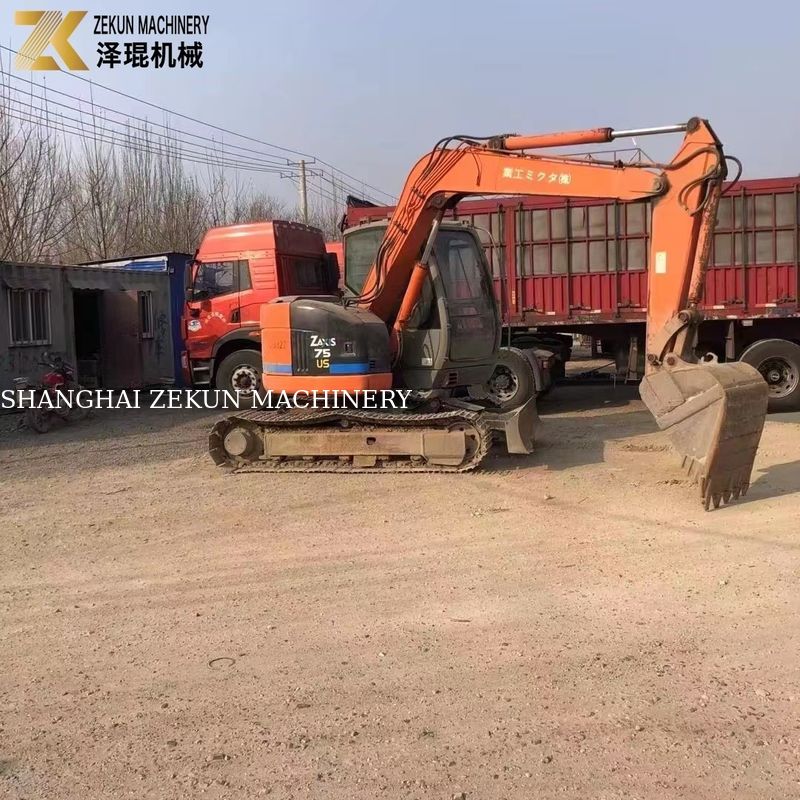 Gebruikte Hitachi ZX75 mini graafmachine ZX75US ZX75US-3 door eigenaar Originele hydraulische klep