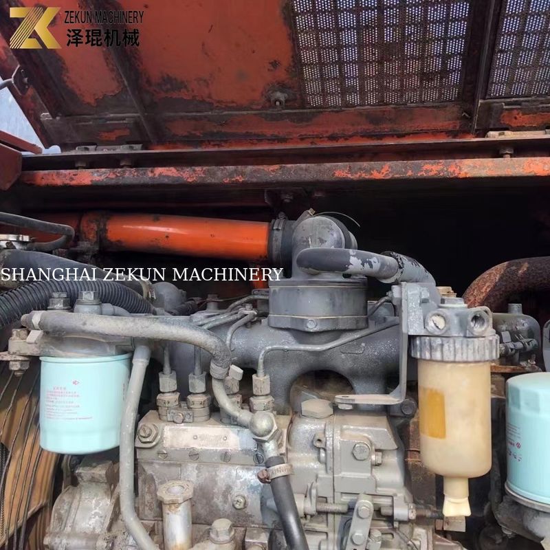 Gebruikte Hitachi ZX75 mini graafmachine ZX75US ZX75US-3 door eigenaar Originele hydraulische klep
