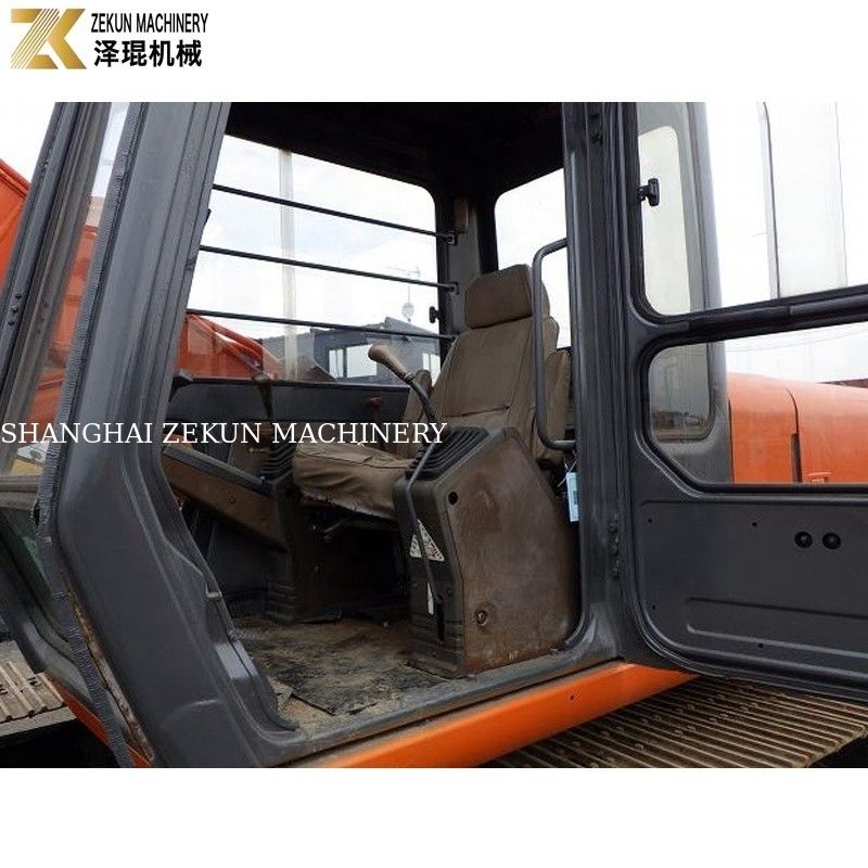 Hitachi EX120-1 Graafmachine voor kruipend werk in de wegbouw