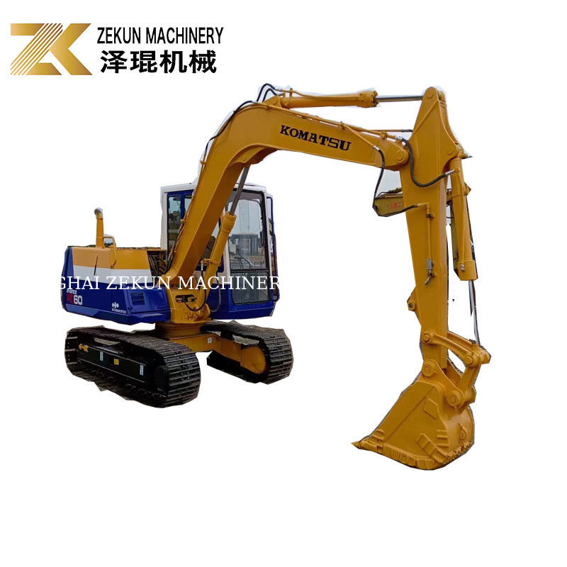 Japan Komatsu PC60-6 graafmachine met een laag bedrijfsgewicht van 6 ton en in goede staat