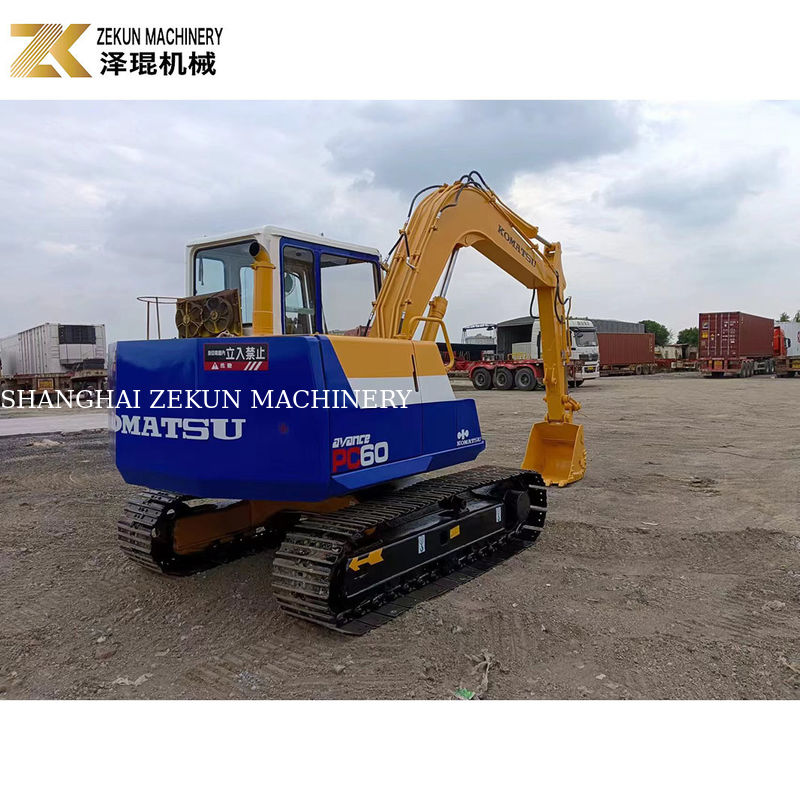Japan Komatsu PC60-6 graafmachine met een laag bedrijfsgewicht van 6 ton en in goede staat