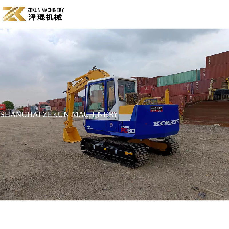 Japan Komatsu PC60-6 graafmachine met een laag bedrijfsgewicht van 6 ton en in goede staat