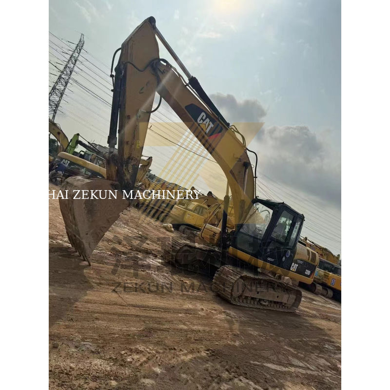 Gebruikte Cat 320D graafmachine in Japan met 20000 KG machinegewicht in goede staat