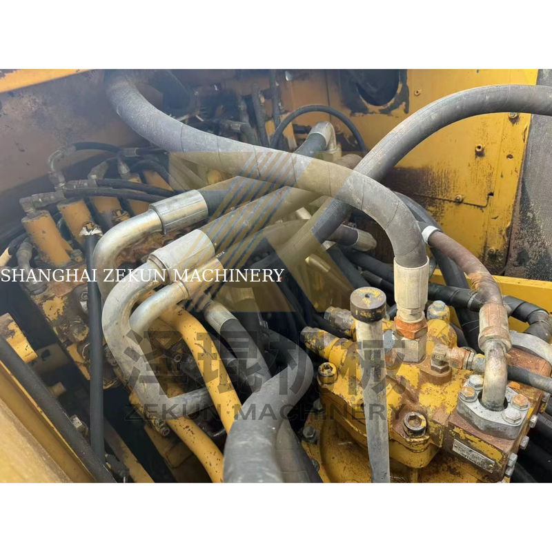 Gebruikte Cat 320D graafmachine in Japan met 20000 KG machinegewicht in goede staat