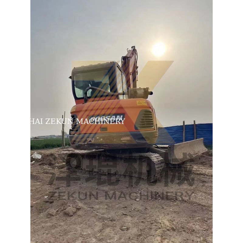 2015 Gebruikte Doosan DH60-7 graafmachine in goede staat Goed 5500 KG machinegewicht