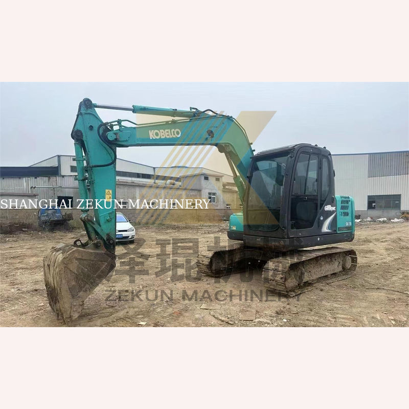 0.4m3 emmercapaciteit 2017 Gebruikte Kobelco 907 E307D Sk75 Sk75-11 graafmachine in Shanghai