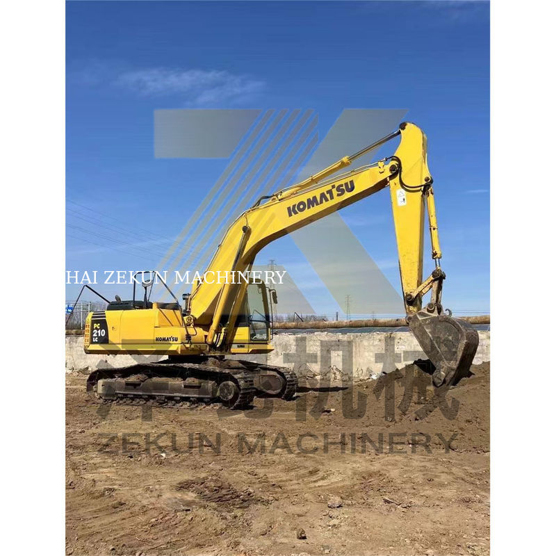 Komatsu PC210-8 PC210-8M0 21 ton graafmachine in Shanghai met 4001-6000 werkuren