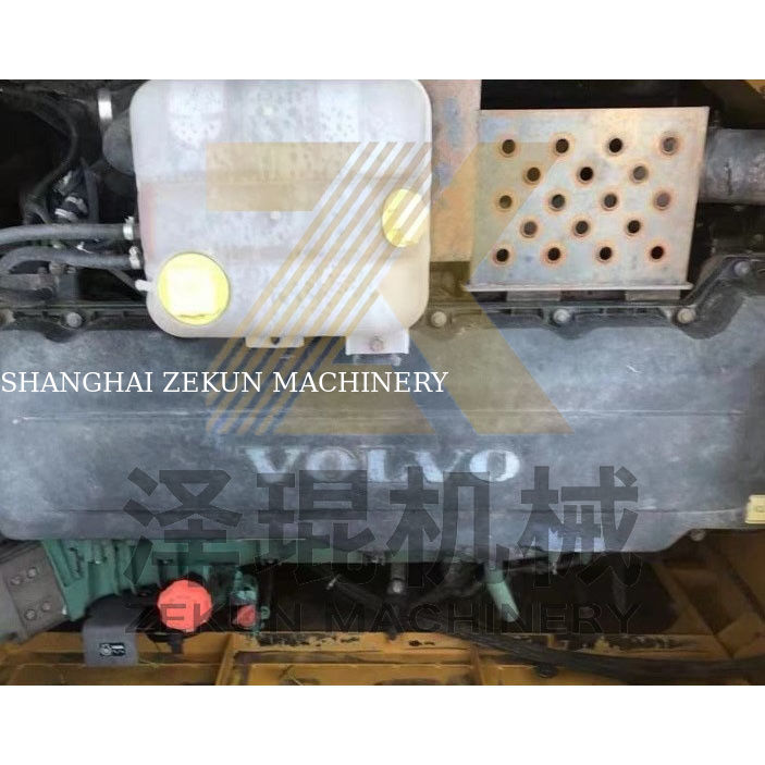 Gebruikte Volvo EC480 graafmachine met een emmercapaciteit van 3,3 m3 en andere hydraulische klep