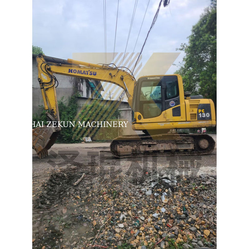 Tweedehands Komatsu PC130-6/7/8M0 graafmachine voor een sloopgraver in uitstekende staat