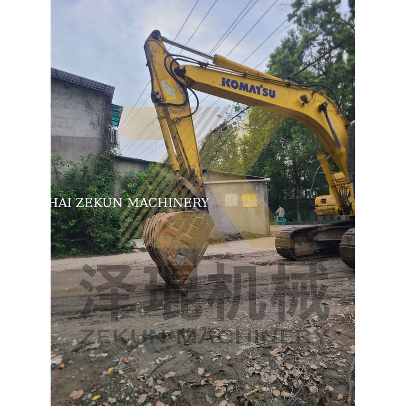 Tweedehands Komatsu PC130-6/7/8M0 graafmachine voor een sloopgraver in uitstekende staat