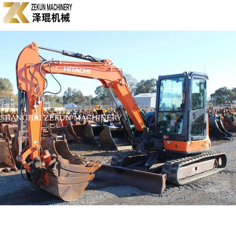 Verplaatsbare graafmachine van het type crawler-type Hitachi ZX55-5A met een capaciteit van 0,19 m3