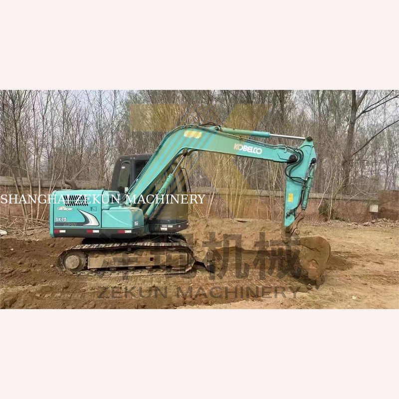 4001-6000 Werktijden Gebruikte Kobelco SK75-8 SR graafmachine voor op Shanghai Veilingen
