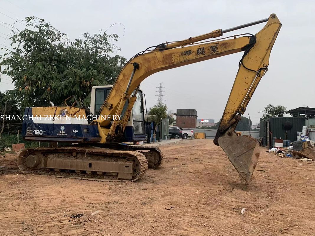 KOMATSU PC120-5 PC120 graafmachine met 64 kW vermogen en 2000 jaar in Japan tegen betaalbare prijzen