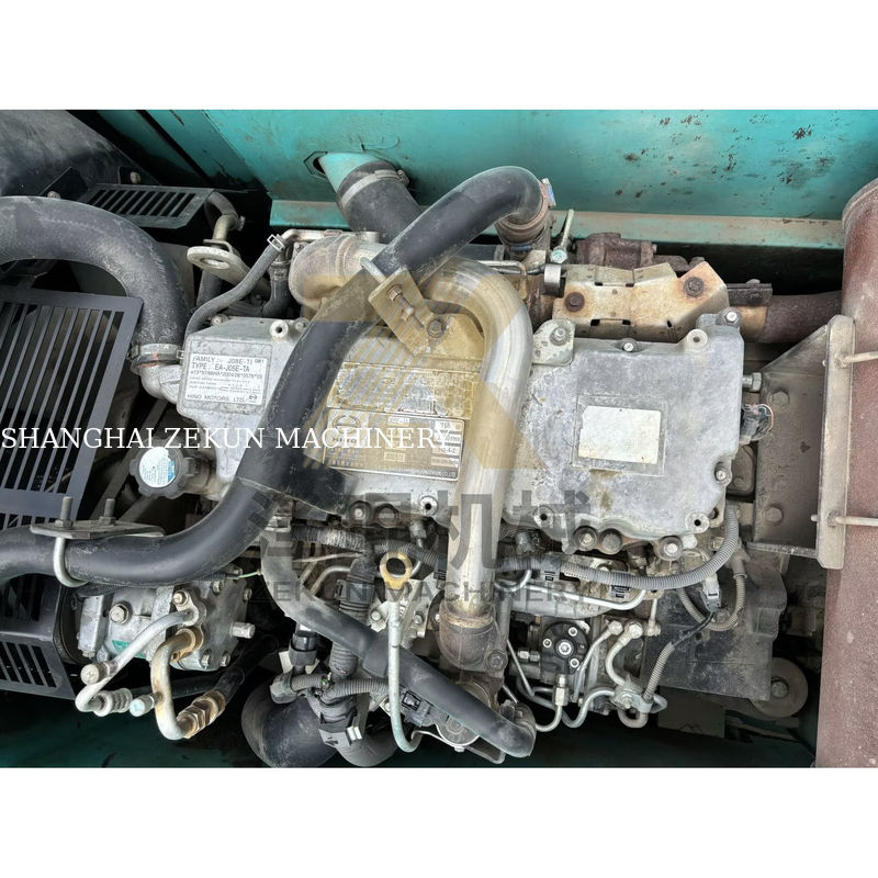 Gebruikte Kobelco SK210-8 graafmachine 21 TON in Shanghai in goede staat met 2020 HINO Jaar en motor