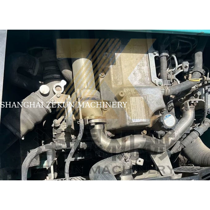 Andere hydraulische pompen Gebruikte Kobelco SK200-8 graafmachine en 20000 KG machinegewicht