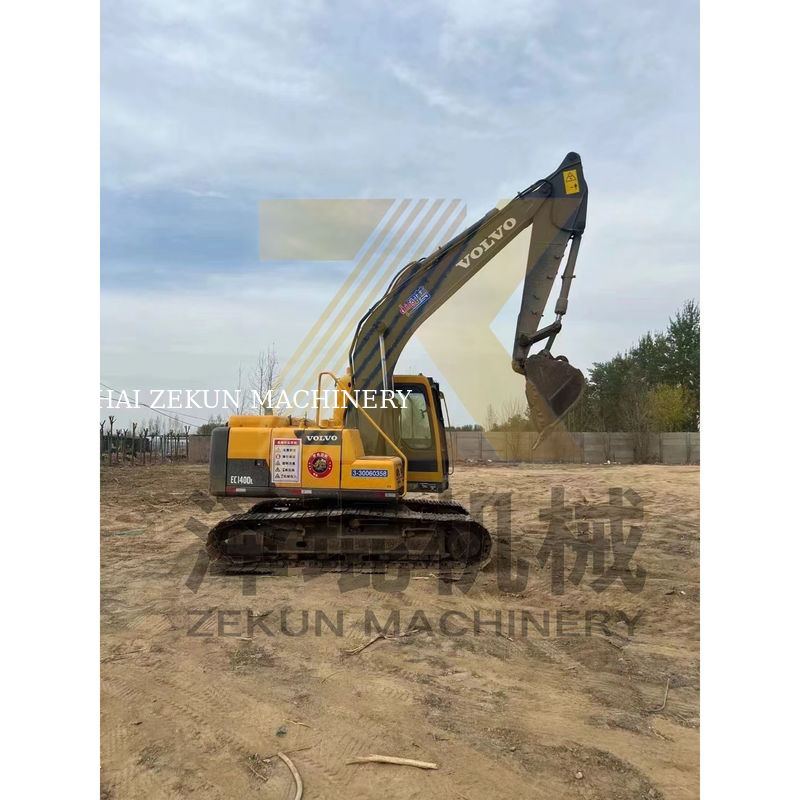 Gebruikte Volvo EC140 graafmachine met in door andere hydraulische klep