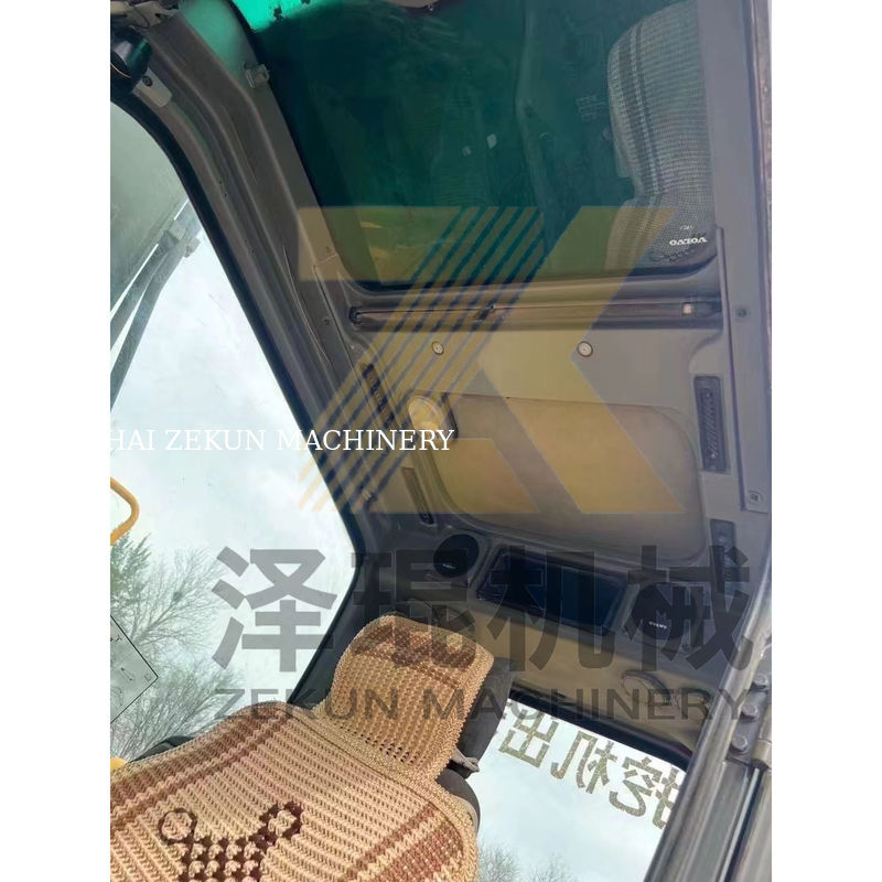 Gebruikte Volvo EC140 graafmachine met in door andere hydraulische klep