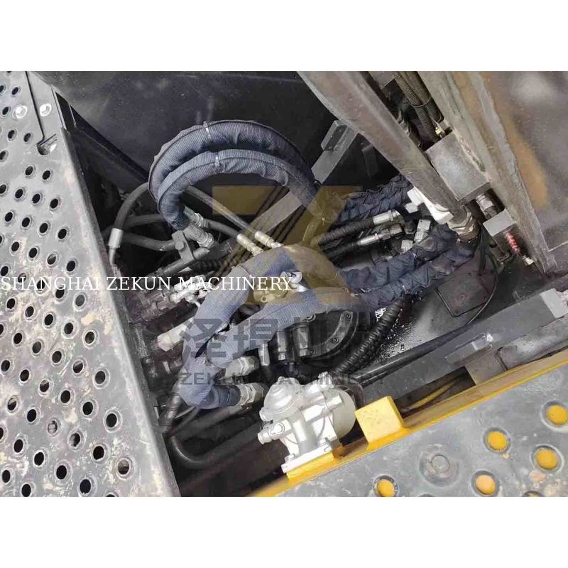 Andere hydraulische pomp EC140 graafmachine in goede staat en met 15870 kg machinegewicht