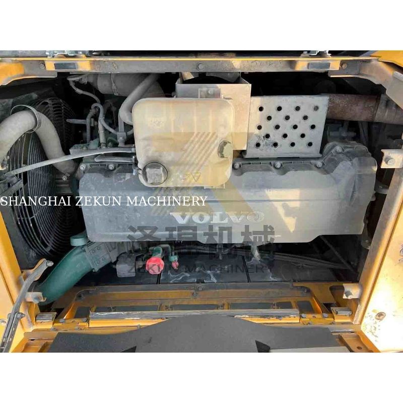 Tweedehands Volvo Ec480dl graafmachine met 4600 werkuren en andere hydraulische cilinder