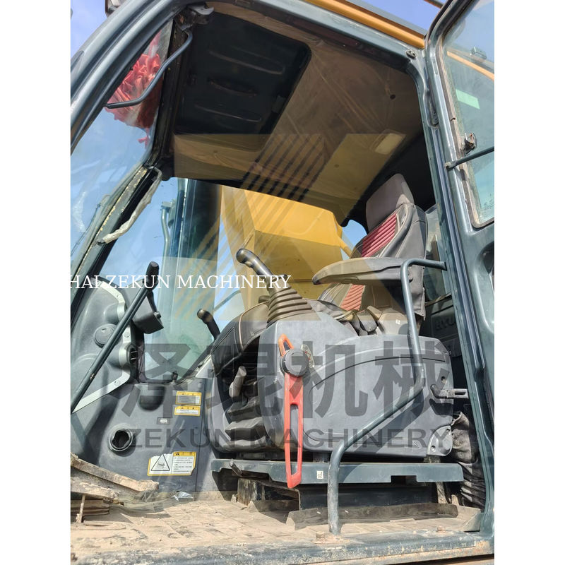 Uitstekende staat Hyundai R520 graafmachine met 3M3 emmercapaciteit en 266KW vermogen in hot market
