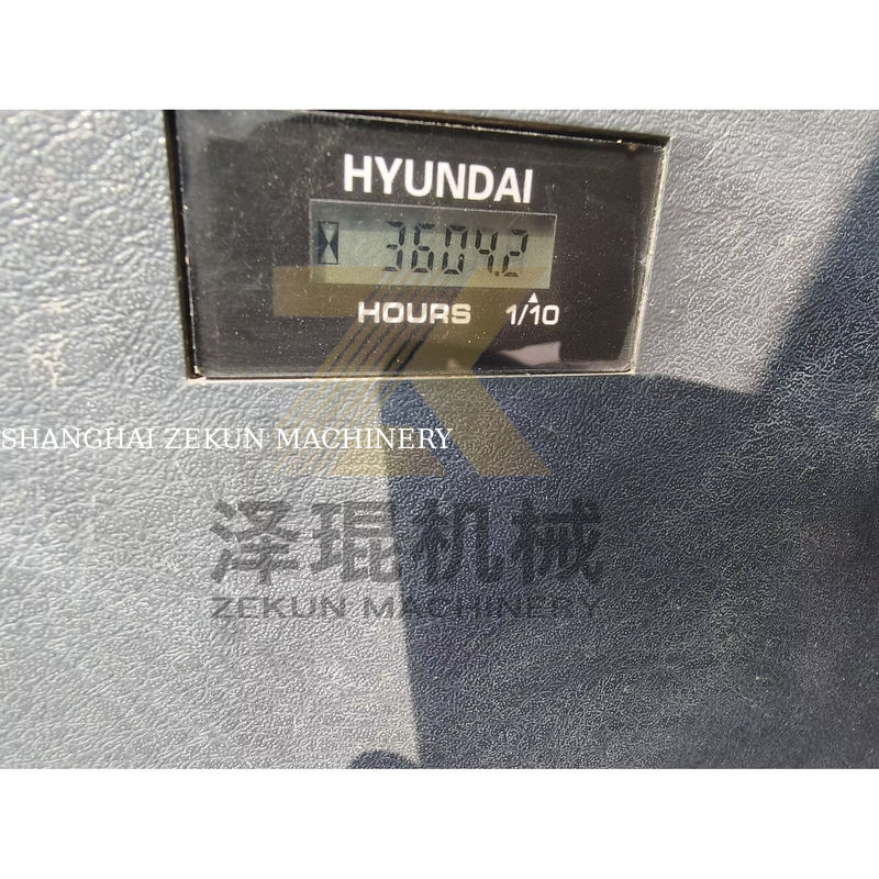 Uitstekende staat Hyundai R520 graafmachine met 3M3 emmercapaciteit en 266KW vermogen in hot market