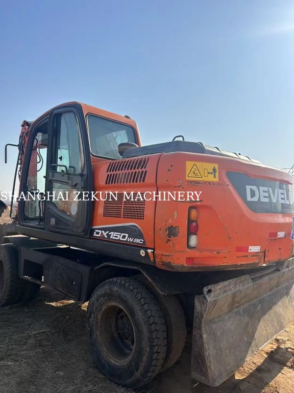 Doosan DX150W-9C graafmachine 15 ton wiel type te koop