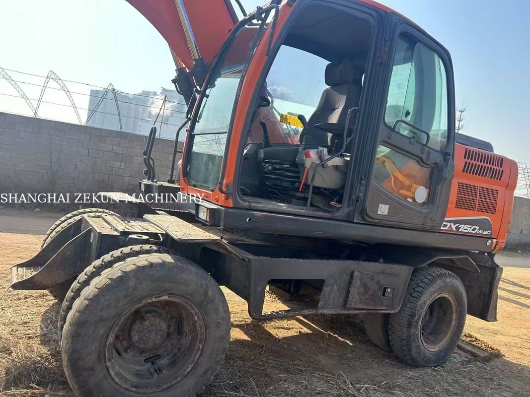 Doosan DX150W-9C graafmachine 15 ton wiel type te koop