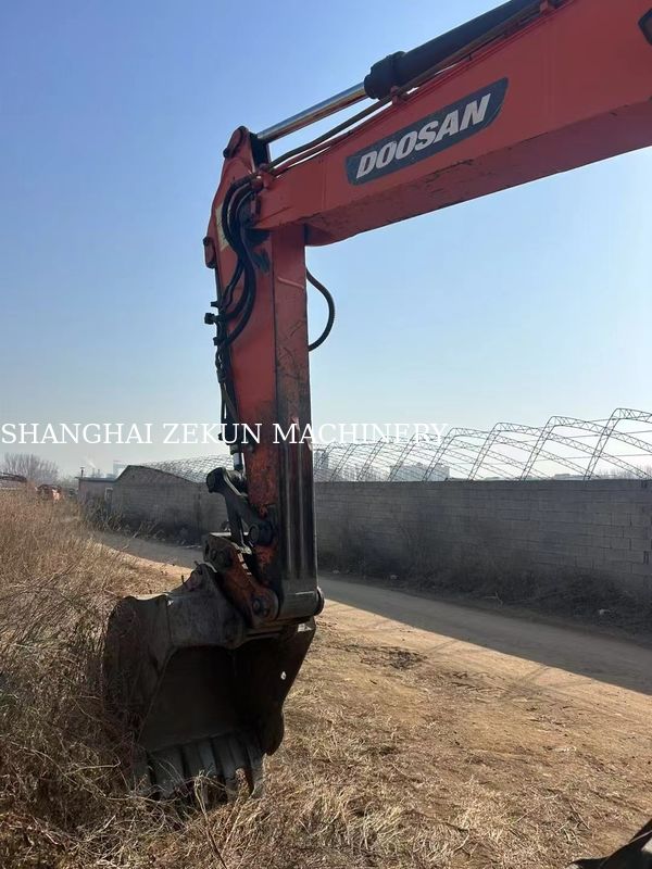 Doosan DX150W-9C graafmachine 15 ton wiel type te koop