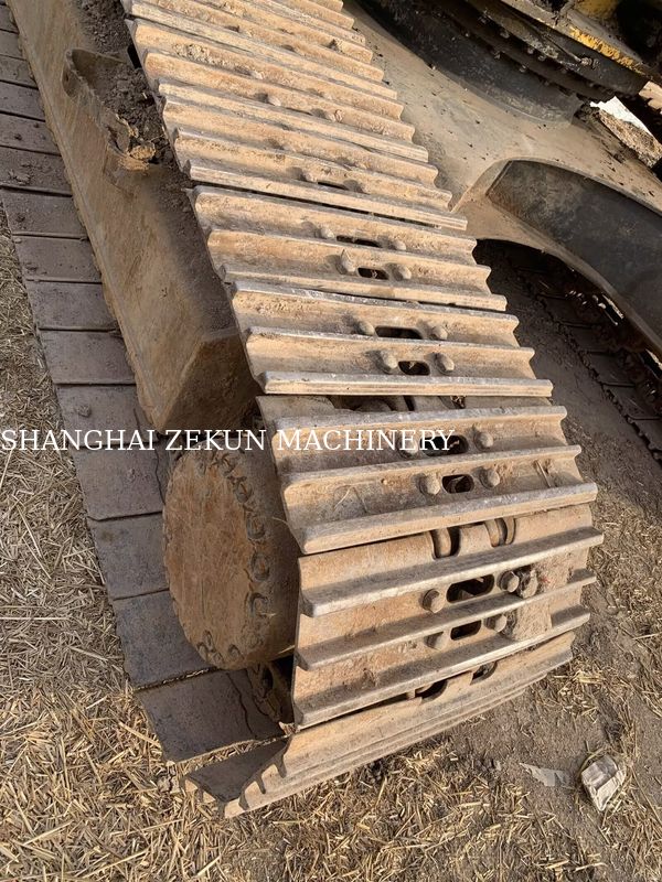 2015 Komatsu PC210LC-8MO Graafmachine met een bedrijfsgewicht van 100 kg en een maximale graafbereik van 9