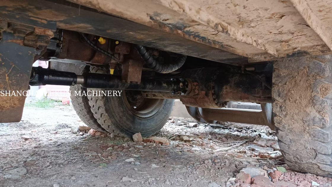 Hyundai R210W-9 Wielgraafmachine 330 L Brandstoftank Capaciteit En Hydraulische Klep