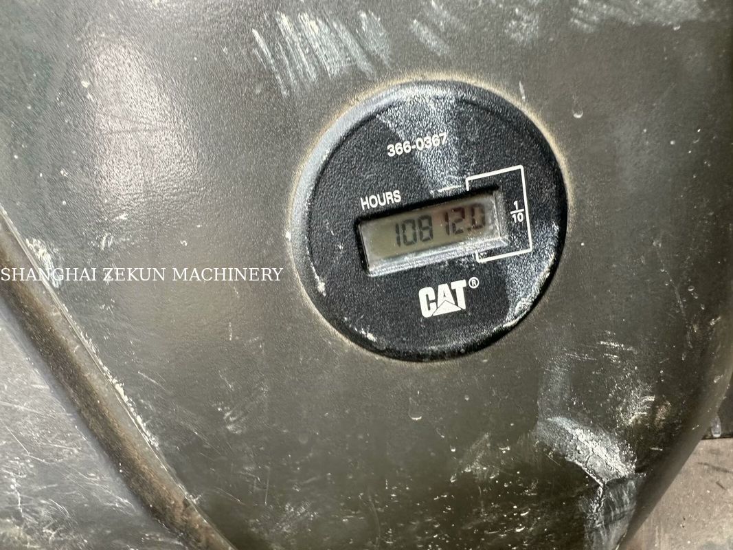 2014 CAT 320D2 Graafmachine 10 812 uur En prestaties Hydraulische doorstroming 2 × 214 L/min Reissnelheid 3,5 / 5,5 Km/h