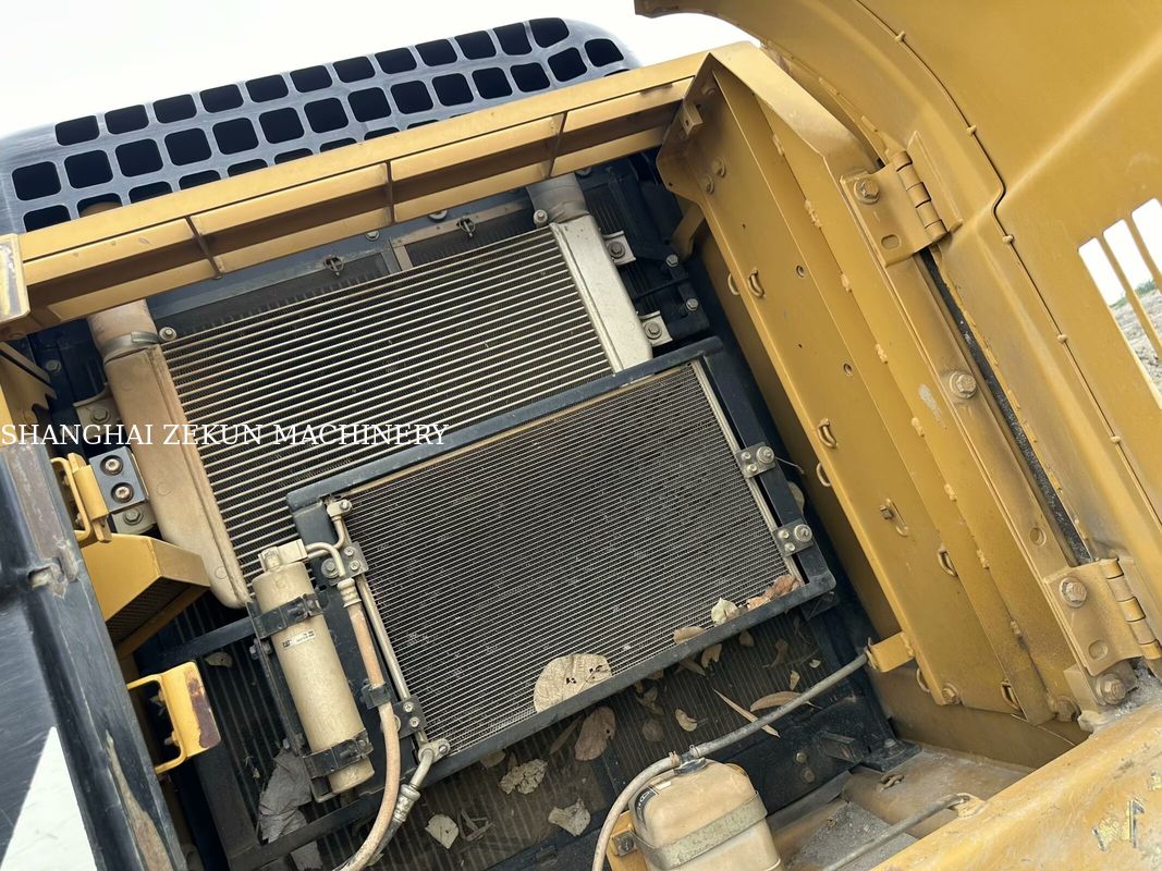 2014 CAT 320D2 Graafmachine 10 812 uur En prestaties Hydraulische doorstroming 2 × 214 L/min Reissnelheid 3,5 / 5,5 Km/h