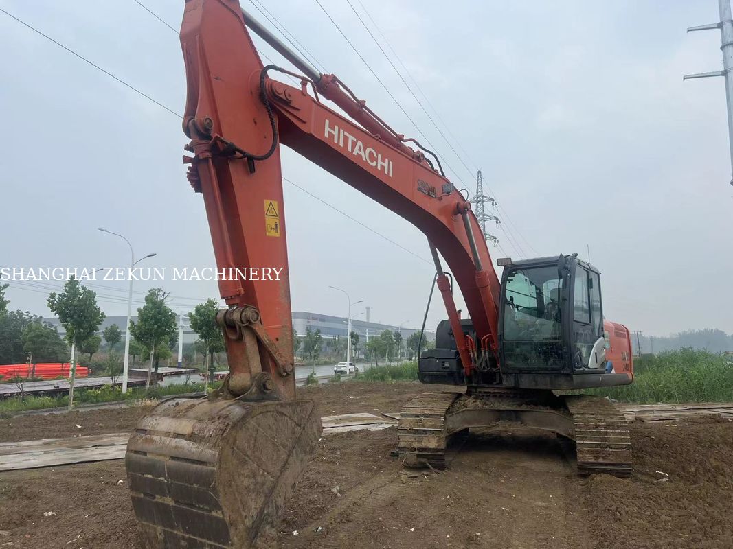 2022 Hitachi ZX200-5A Graafmachine met maximale graafhoogte van 9 en zwenksnelheid van 13,3 tpm, 5500 uur
