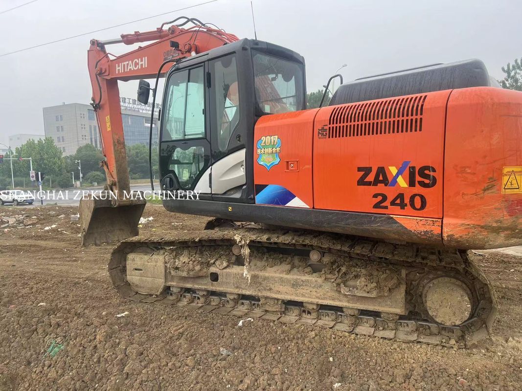 2022 Hitachi ZX200-5A Graafmachine met maximale graafhoogte van 9 en zwenksnelheid van 13,3 tpm, 5500 uur