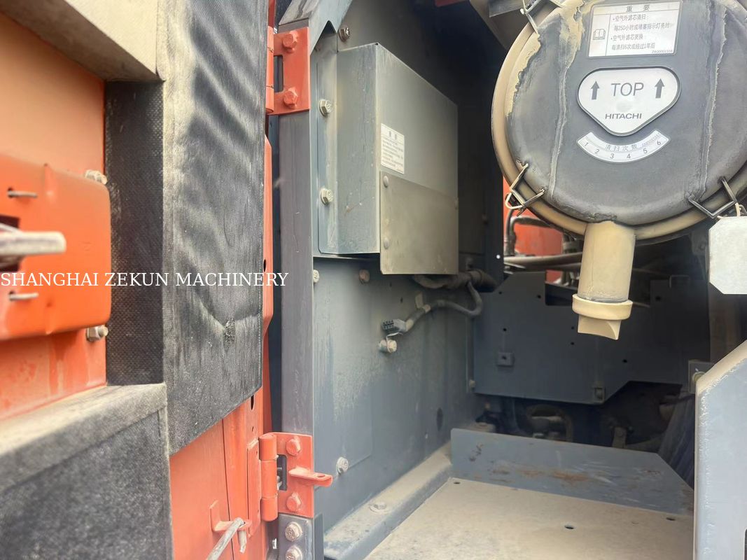 2022 Hitachi ZX200-5A Graafmachine met maximale graafhoogte van 9 en zwenksnelheid van 13,3 tpm, 5500 uur