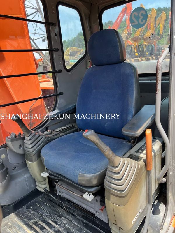 Hitachi ZX120-6 Graafmachine 14165 uur voor zakelijke behoeften Brandstoftankinhoud 240 L Hydraulische druk 34,3 MPa
