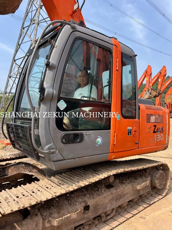 Gebruikte Hitachi ZX130-6 Graafmachine met 11053 uur 4,6m Gieklengte 34,3 MPa Hydraulische Druk