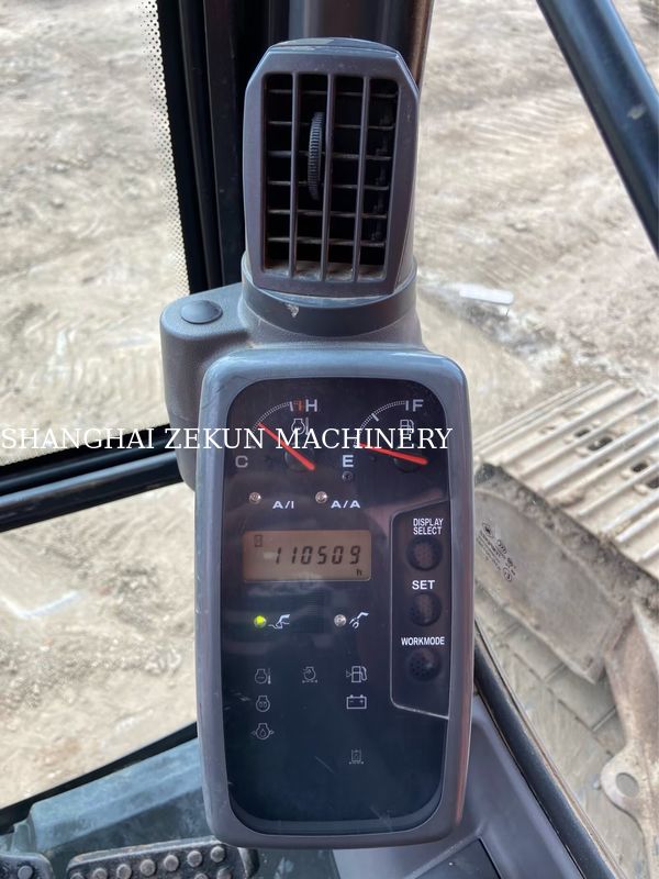 Gebruikte Hitachi ZX200-3G Graafmachine Met 11050 uur Armlengte 2,94 M Gieklengte 5,7 M