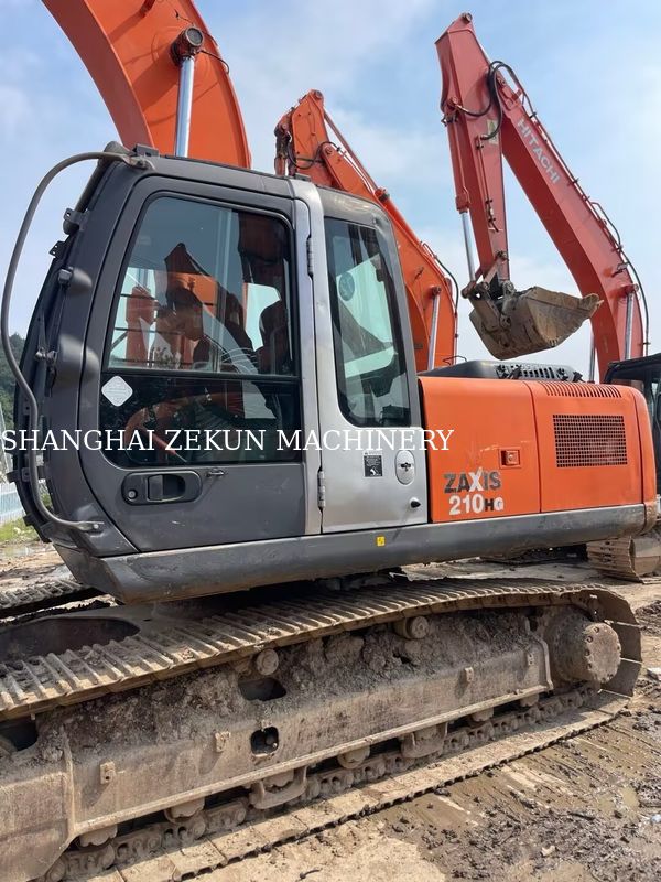 Hitachi ZX200-3G Graafmachine 11056 uur Reis Snelheid van 3,5 / 5,5 km/u