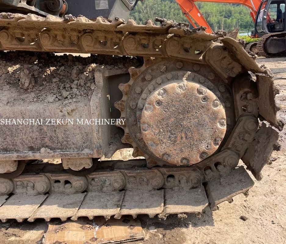 Hitachi ZX200-3G Graafmachine 11056 uur Reis Snelheid van 3,5 / 5,5 km/u