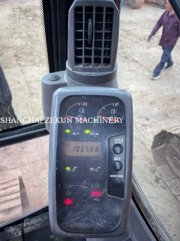 Hitachi ZX200-3G Graafmachine 10658 uur Armlengte 2,94 m Maximaal graafhoogte 620 mm