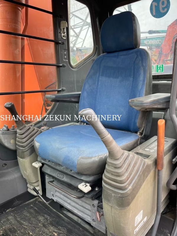 Hitachi ZX200-3G Graafmachine 10658 uur Armlengte 2,94 m Maximaal graafhoogte 620 mm