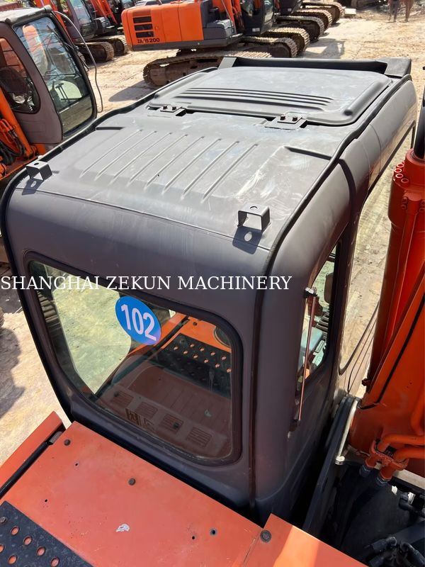 Hitachi ZX200-3G Graafmachine 12081 uur Reis snelheid 3,5 / 5,5 Km/h Cab Features Multifunction display